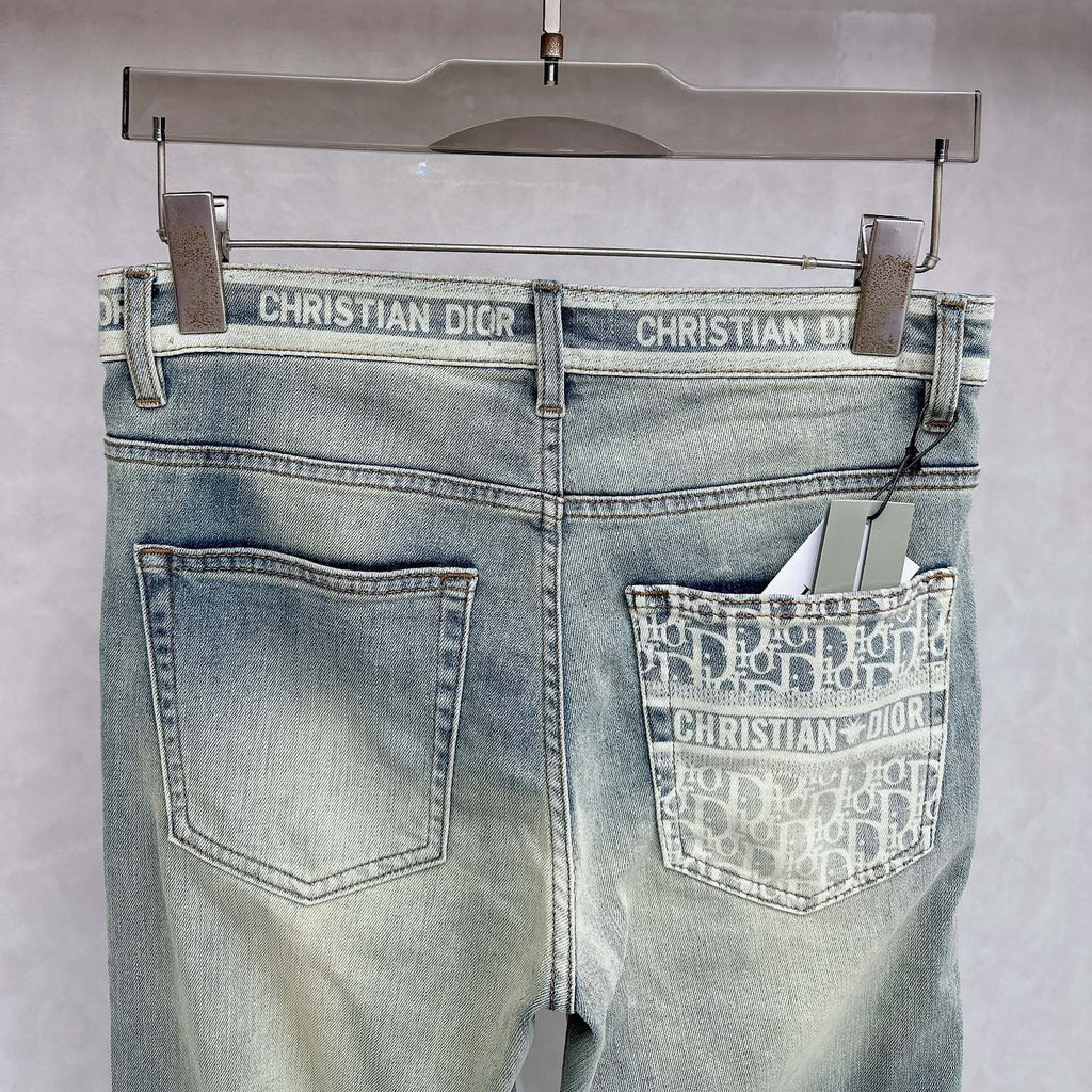 Light Faded Vintage Wash Denim Pants With Printed Waistband Detail L260621