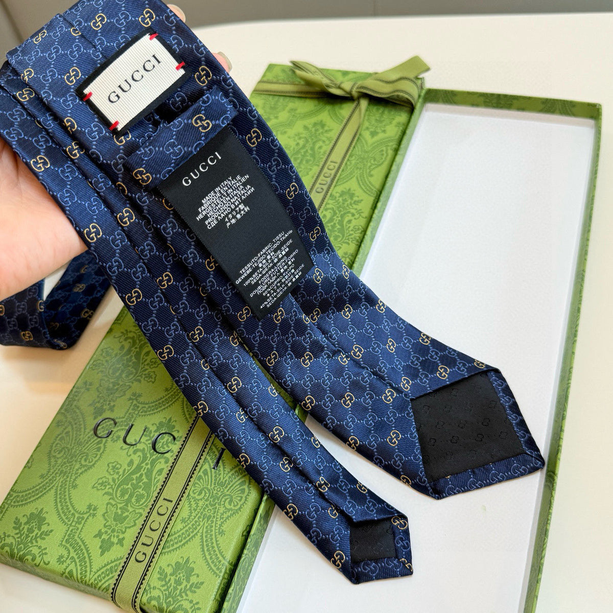Men's Diamond Grid Jacquard Necktie E2081008