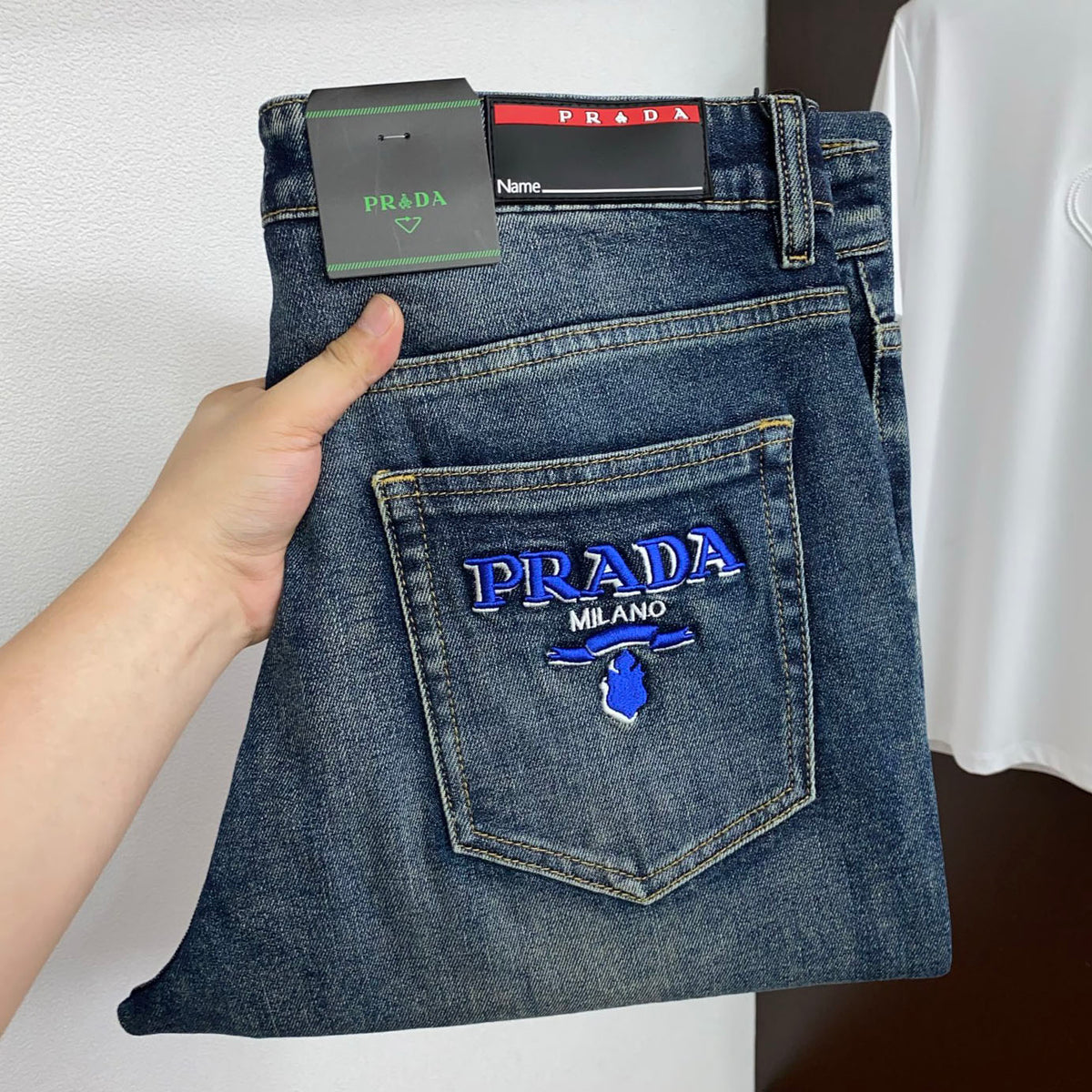 Back Pocket 3D Embroidered Blue Washed Denim Jeans R260533