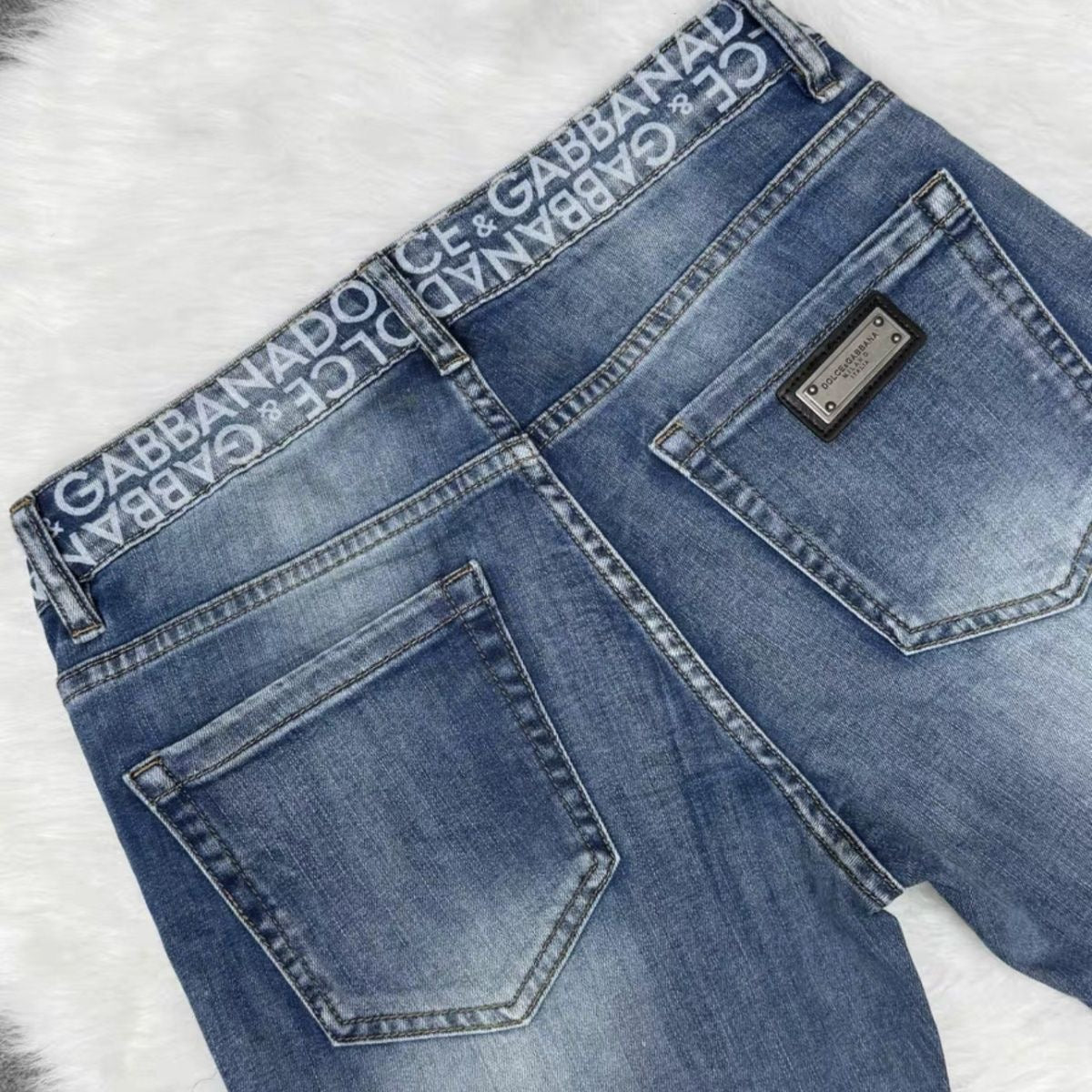 Men Light Faded Blue Wash Jeans C261030