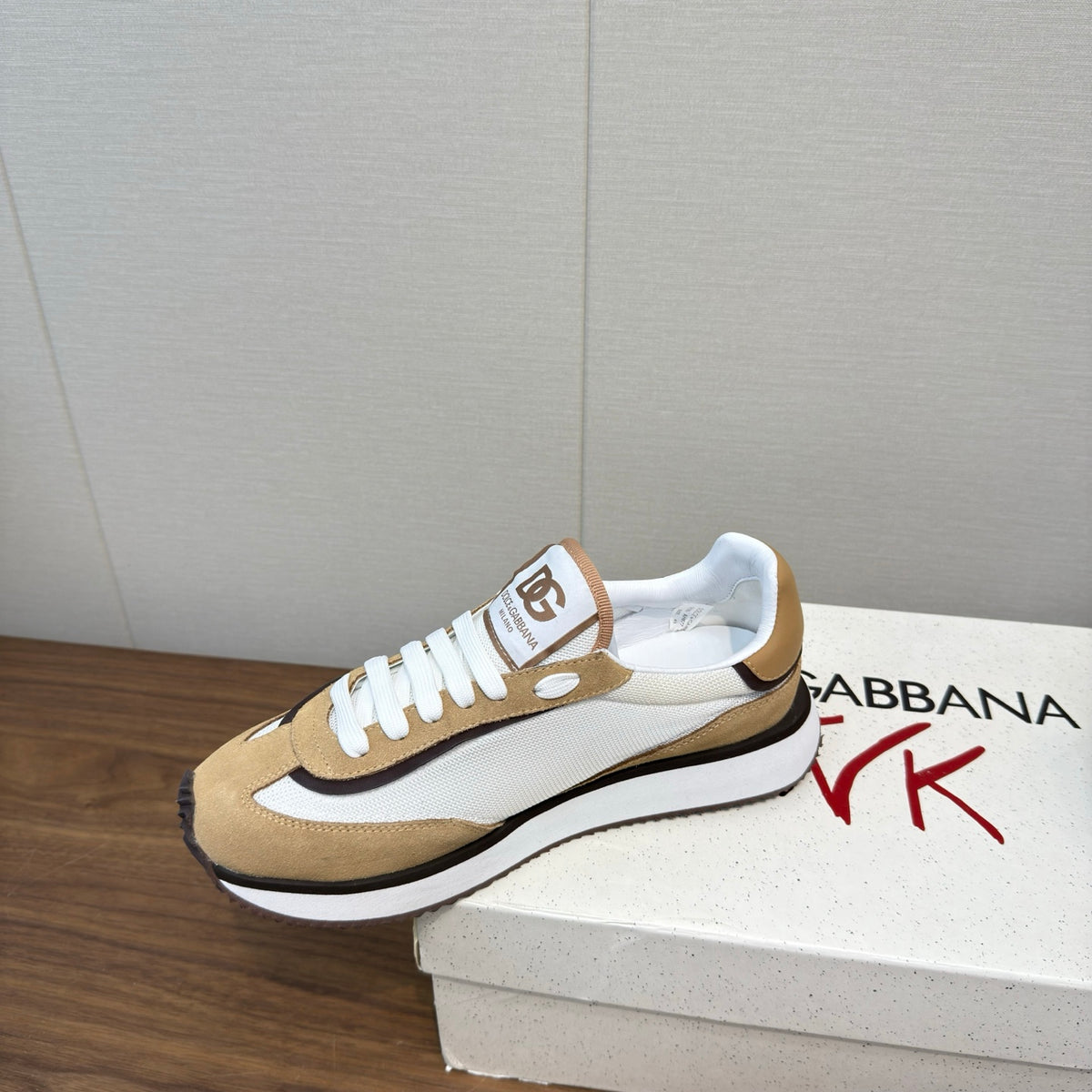 Men's Retro Low-Top Sneakers NE190102