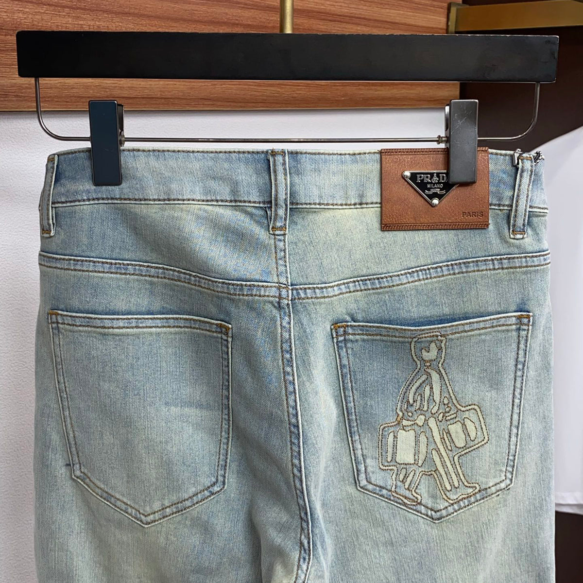 Light Vintage Faded Wash Mens Embroidered Denim Trousers R260504