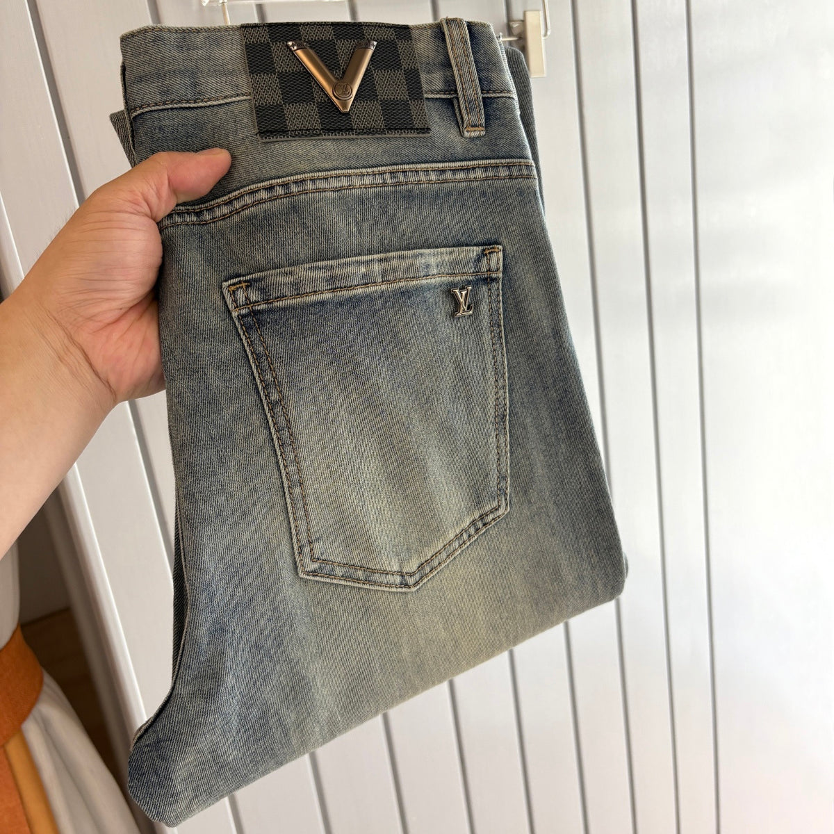 Light Faded Grey-Blue Metal V Emblem Slim Jeans C261041