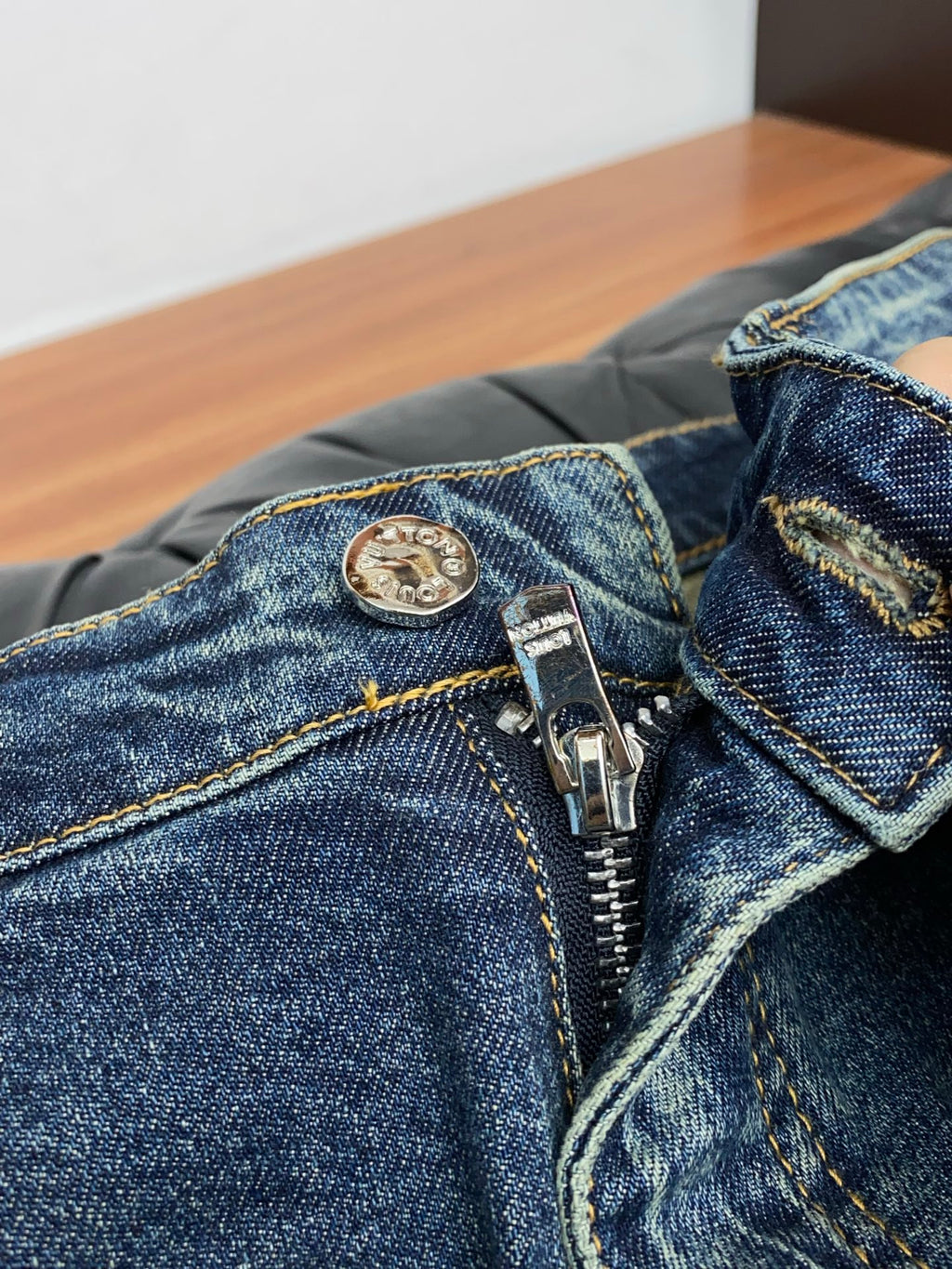 Back Pocket City Graphic Printed Vintage Denim Jeans R260534