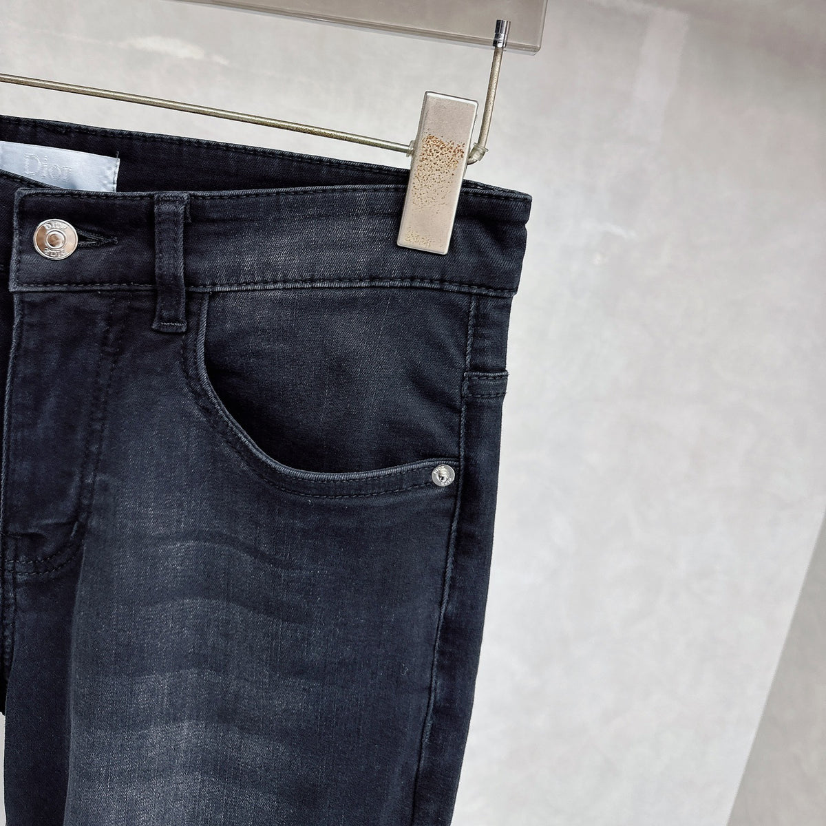 Black Faded Wash Raised Appliqué Pocket Denim Jeans L260622