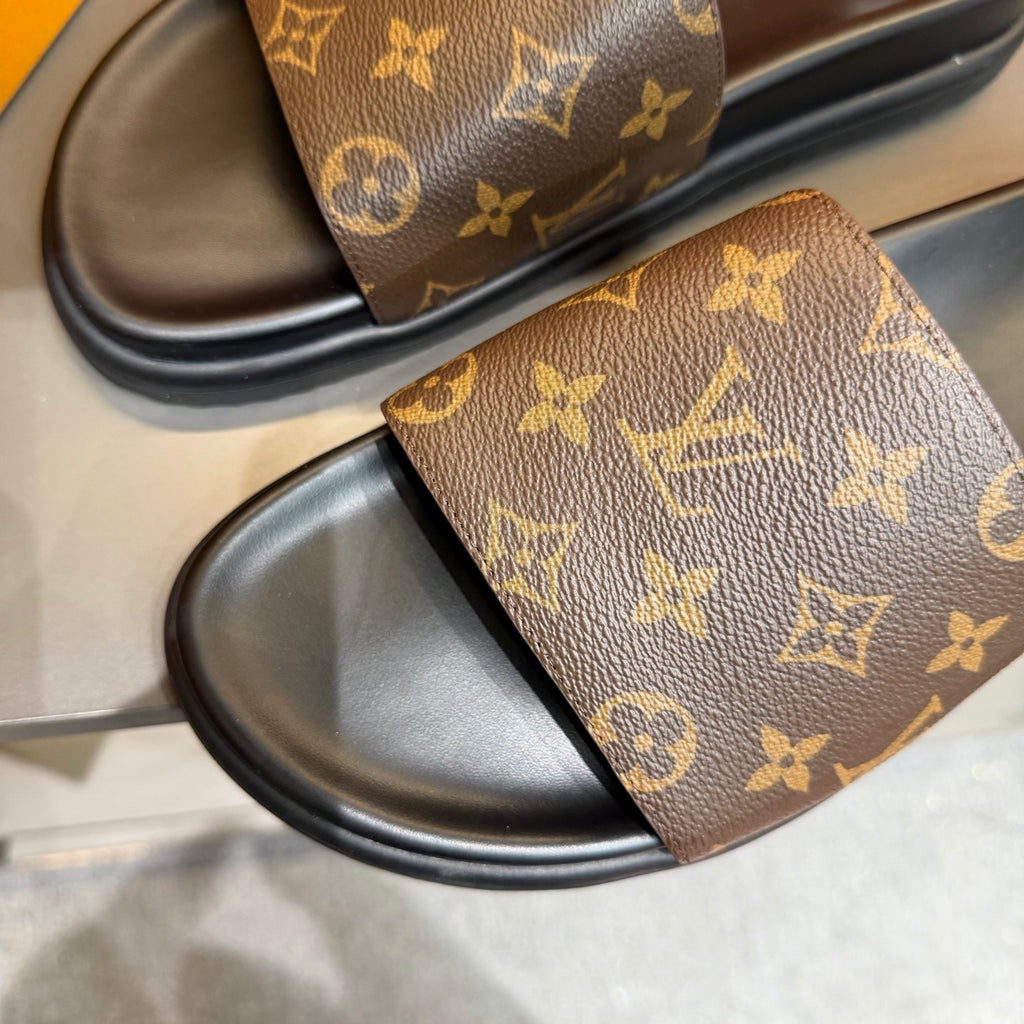 Allover Printed Thick Slide Sandals S265510