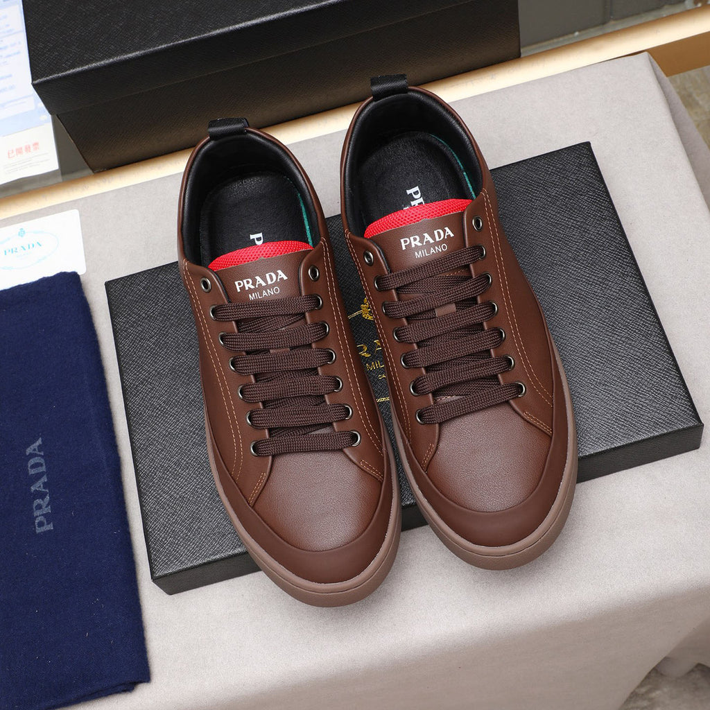Red Side Label Leather Low Top Sneakers S283408