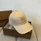 Embroidered Knight Motif Baseball Cap U310516
