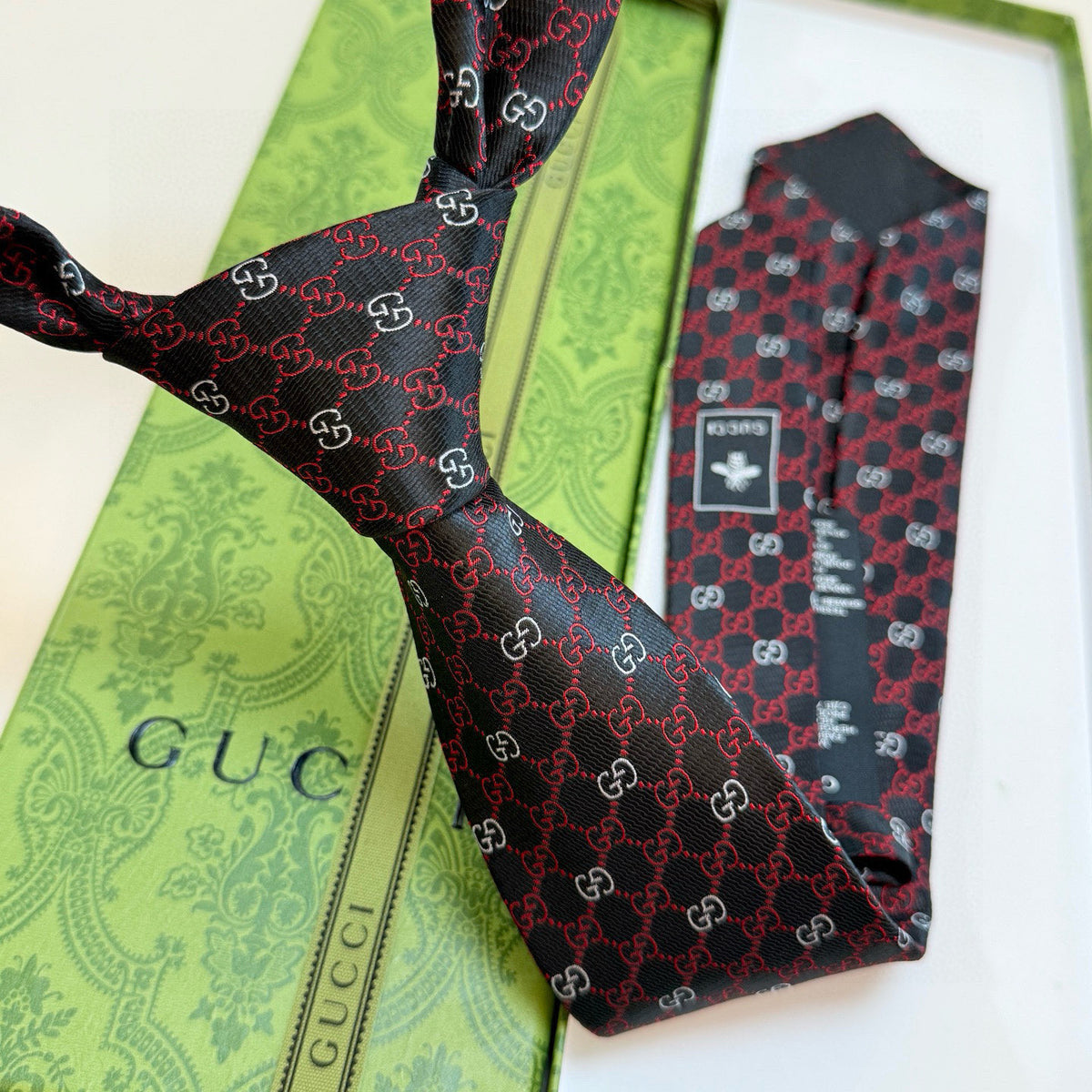 Men's Diamond Grid Jacquard Necktie E2081008