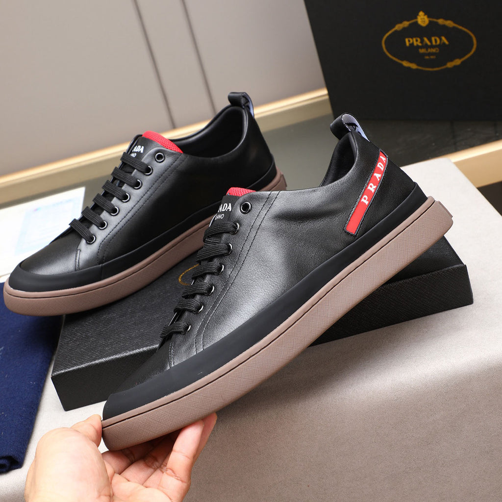 Red Side Label Leather Low Top Sneakers S283408