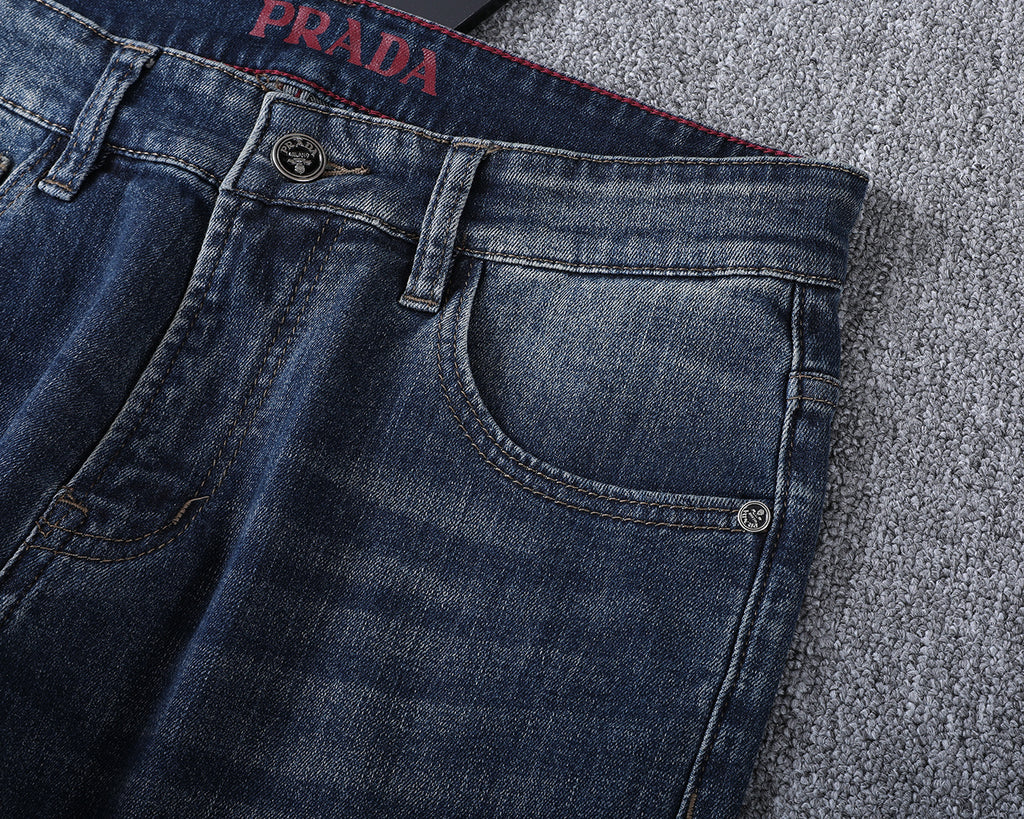 Vintage Fade Triangle Emblem & Text Print Jeans V260821
