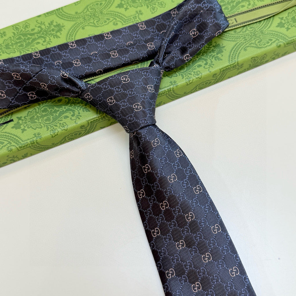 Men's Diamond Grid Jacquard Necktie E2081008