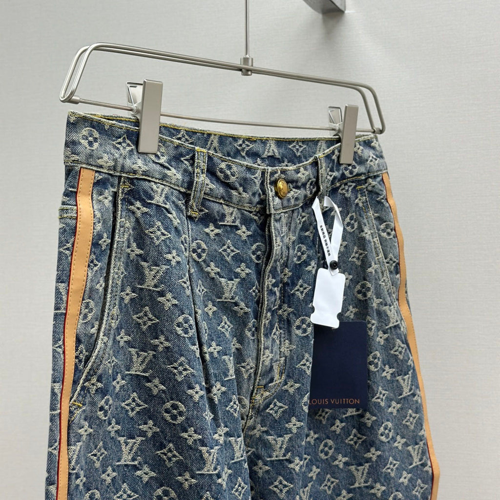 Vintage Blue Full Monogram Straight Jeans C261043