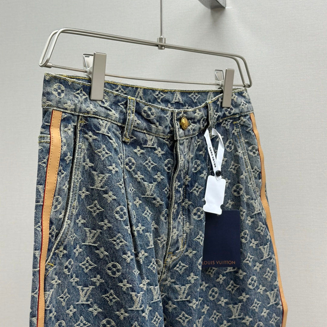 Vintage Blue Full Monogram Straight Jeans C261043