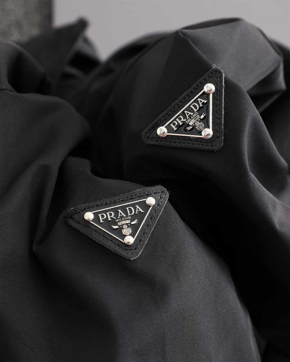 Hooded Zip Up Windbreaker Jacket U310521
