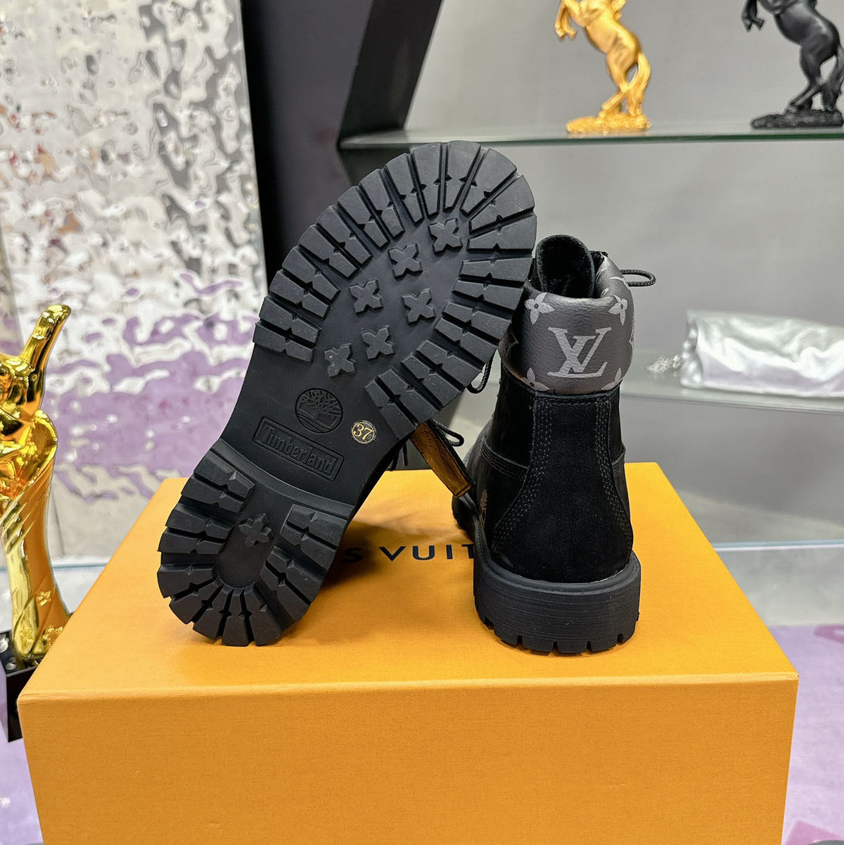 Embossed Chunky Lug Sole Work Ankle Boots S265507