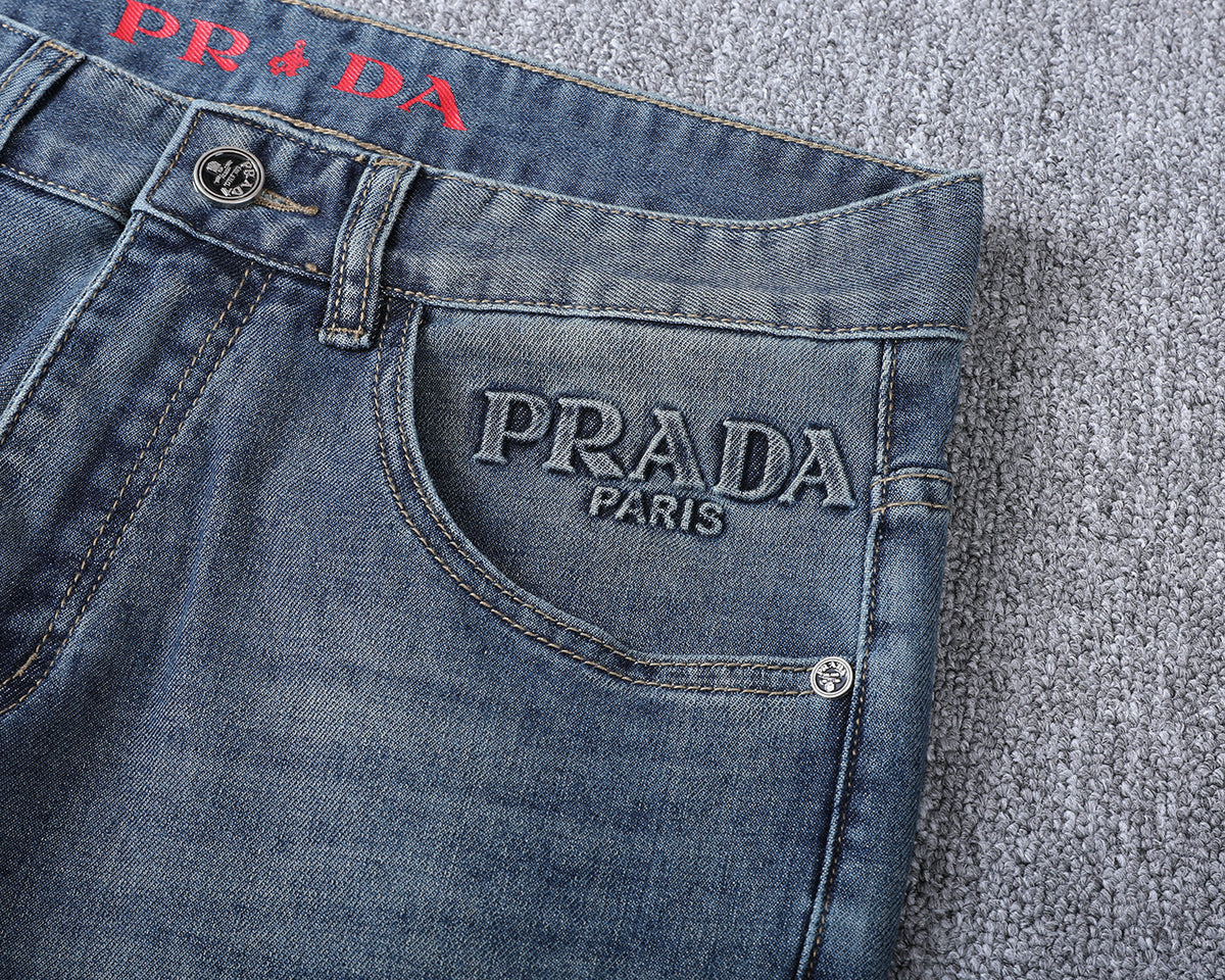 Letter Crest Embroidery Pocket Slim Fit Denim V260838