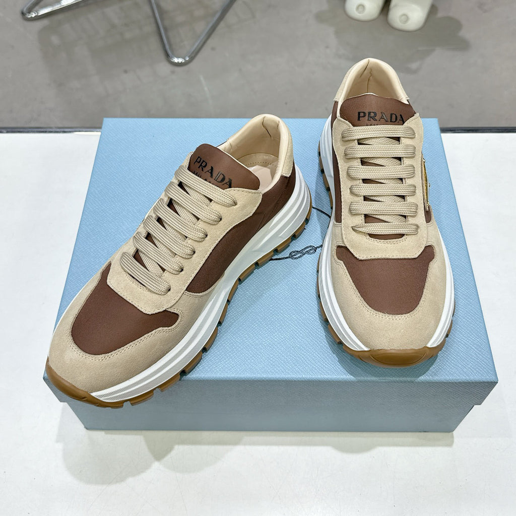 Suede Fabric Patchwork Triangle Logo Chunky Sole Sneakers S283410
