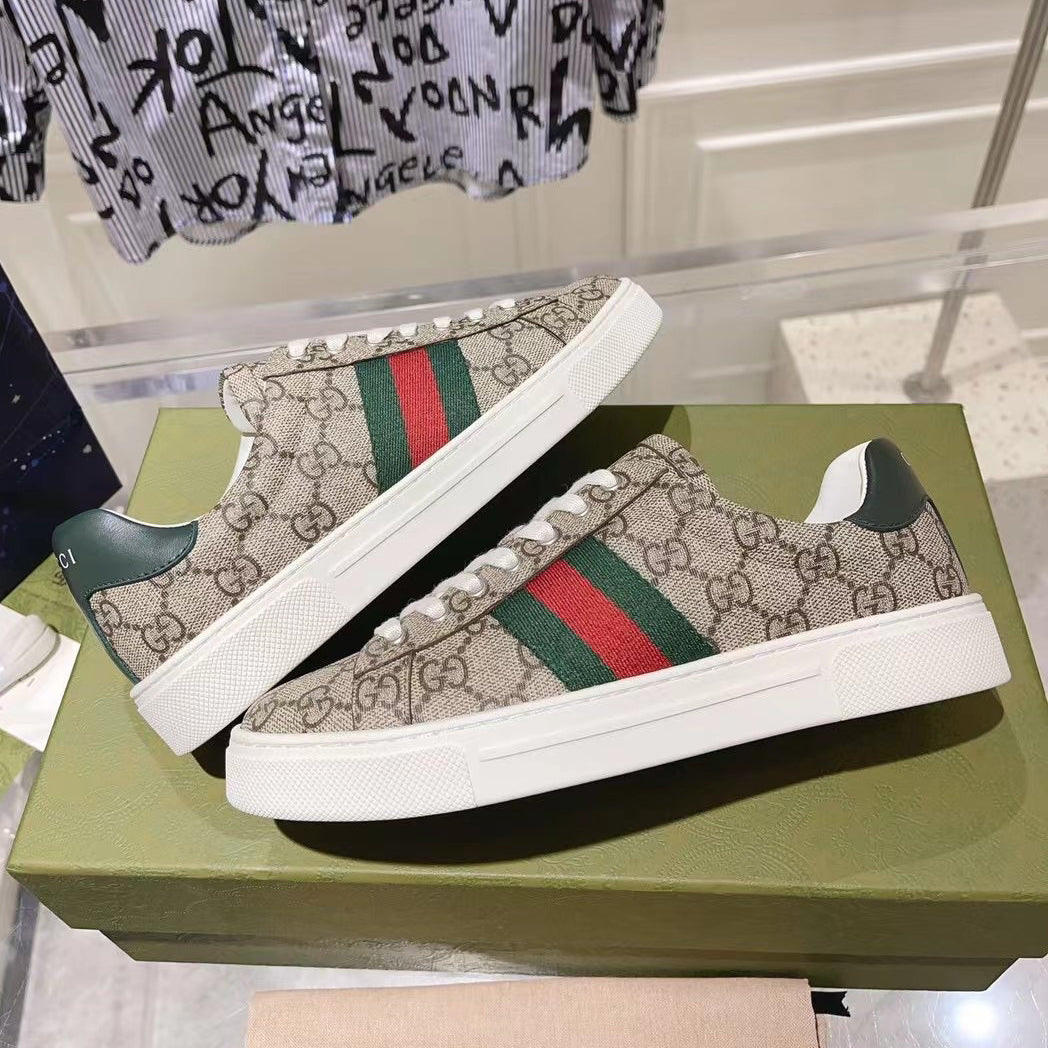 Allover Print Web Stripe Low Top Lace-Up Sneaker S283427