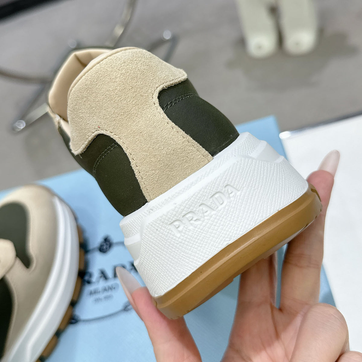 Suede Fabric Patchwork Triangle Logo Chunky Sole Sneakers S283410