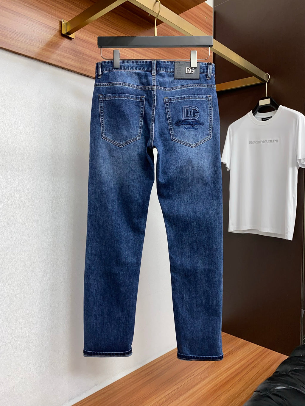 Medium Blue Wash Embroidery Letter Pocket Denim Jeans L260628