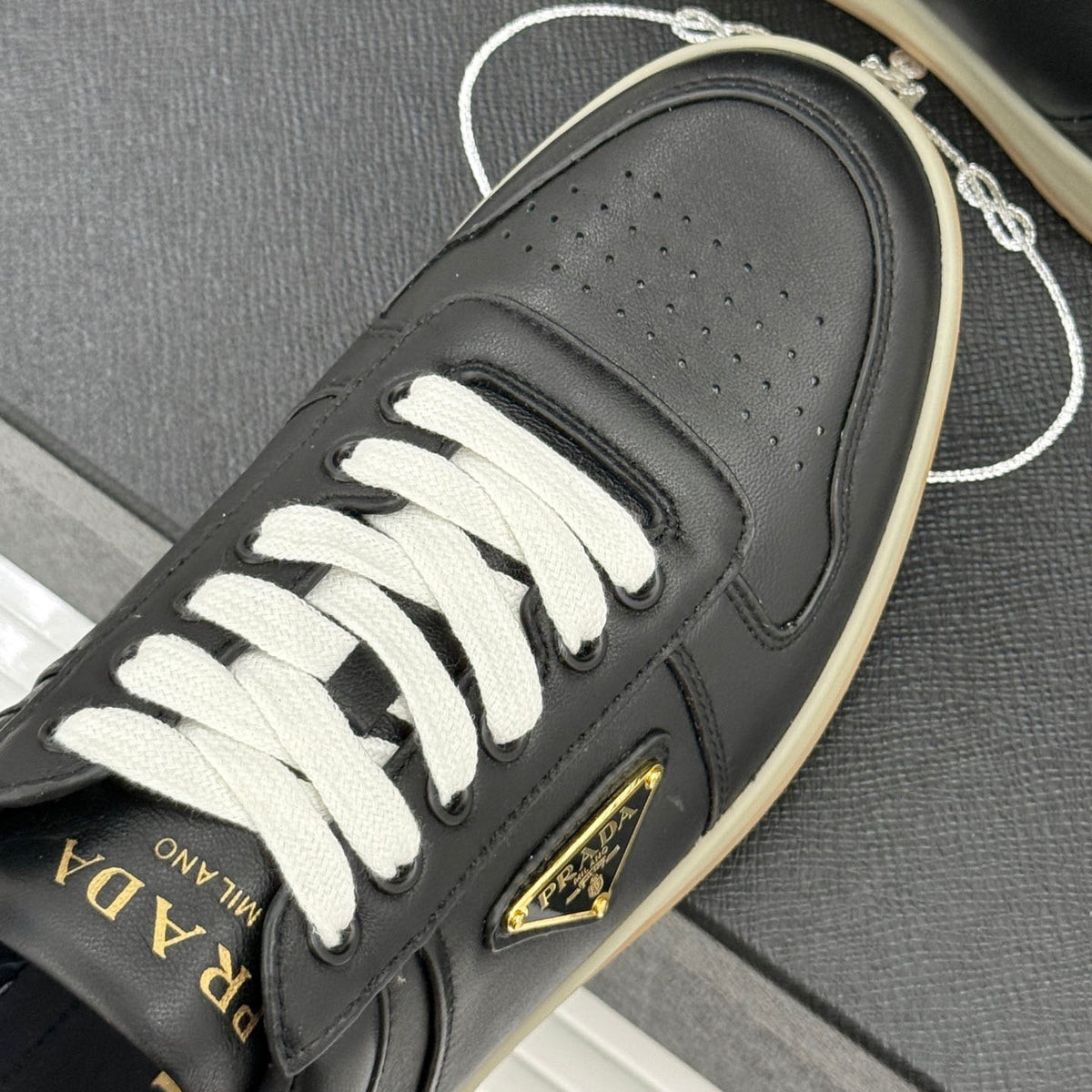 Triangle Badge Flat Lace-up Sneakers With Perforated Toe S265505