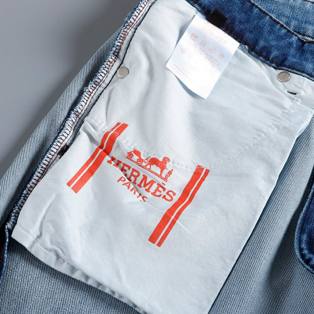 Embroidered Logo Straight Fit Denim Jeans NE210201
