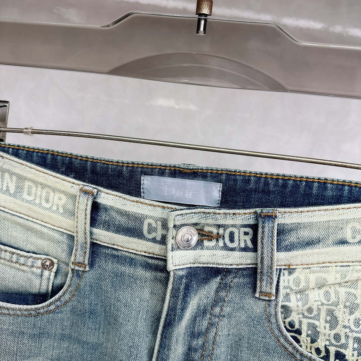 Light Faded Vintage Wash Denim Pants With Printed Waistband Detail L260621