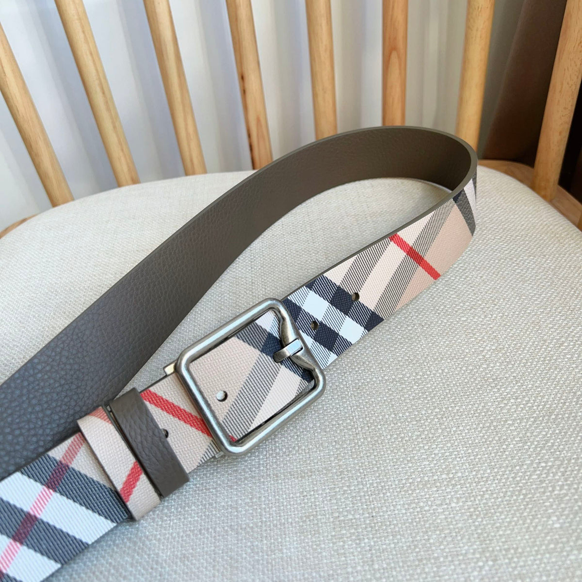 Men's Classic Check Pin Buckle Belt E2081003
