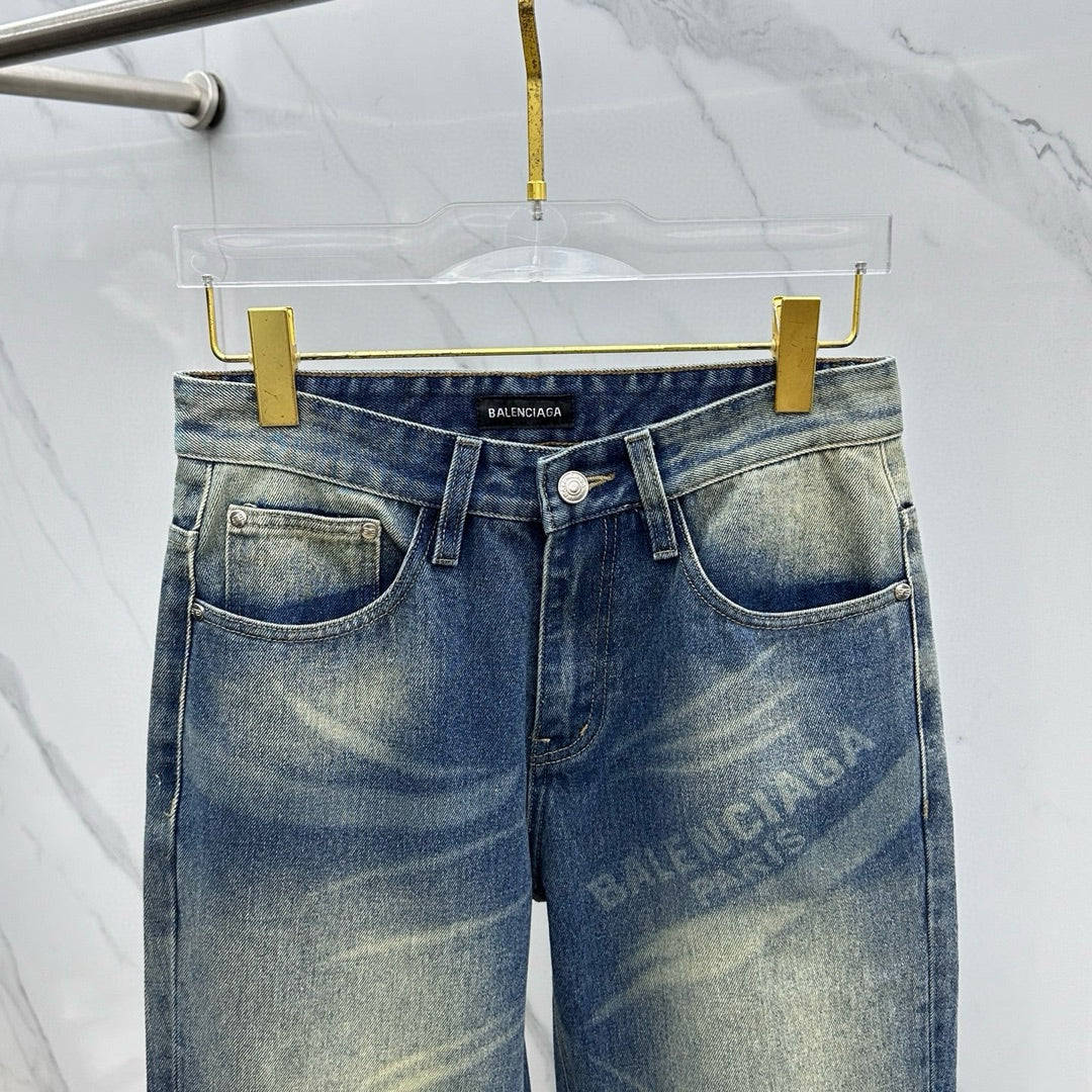 Vintage Faded Light Blue Clean Design Jeans M260726