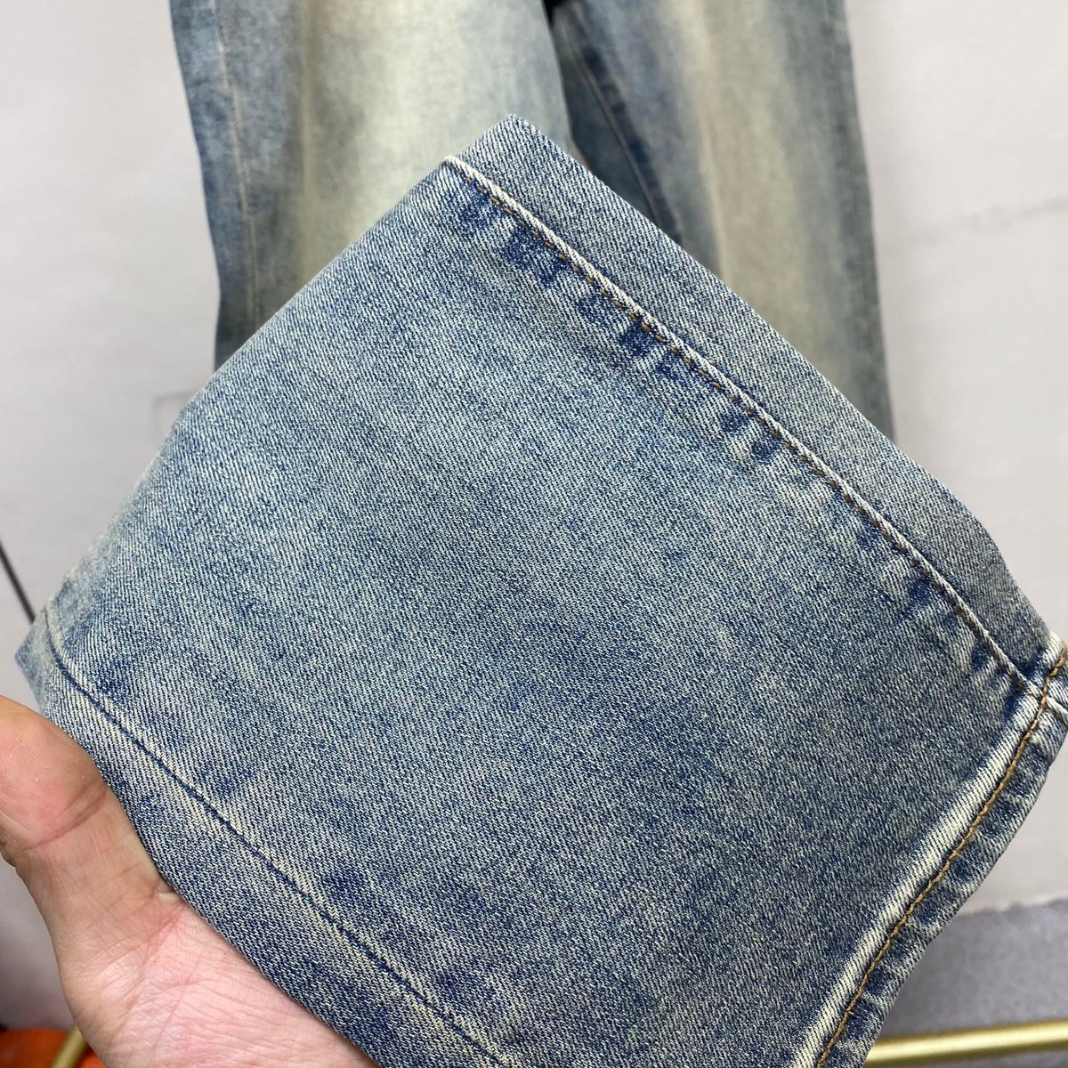 Light Wash Embossed Letter Embroidery Denim Jeans L260636