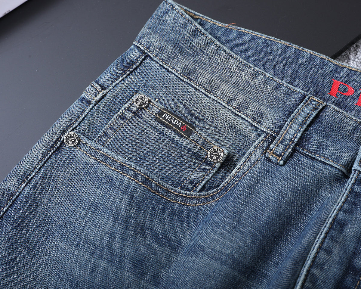Letter Crest Embroidery Pocket Slim Fit Denim V260838