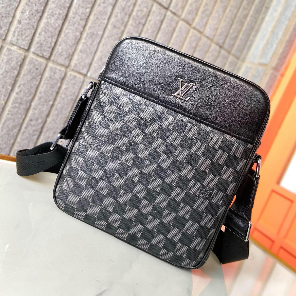 Checkerboard Print Vertical Messenger Bag B101014
