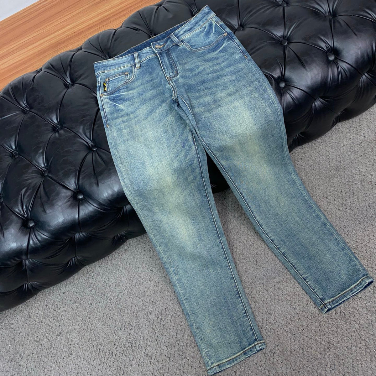 Vintage Wash All-Over Geometric Motif Print Denim Jeans L260645