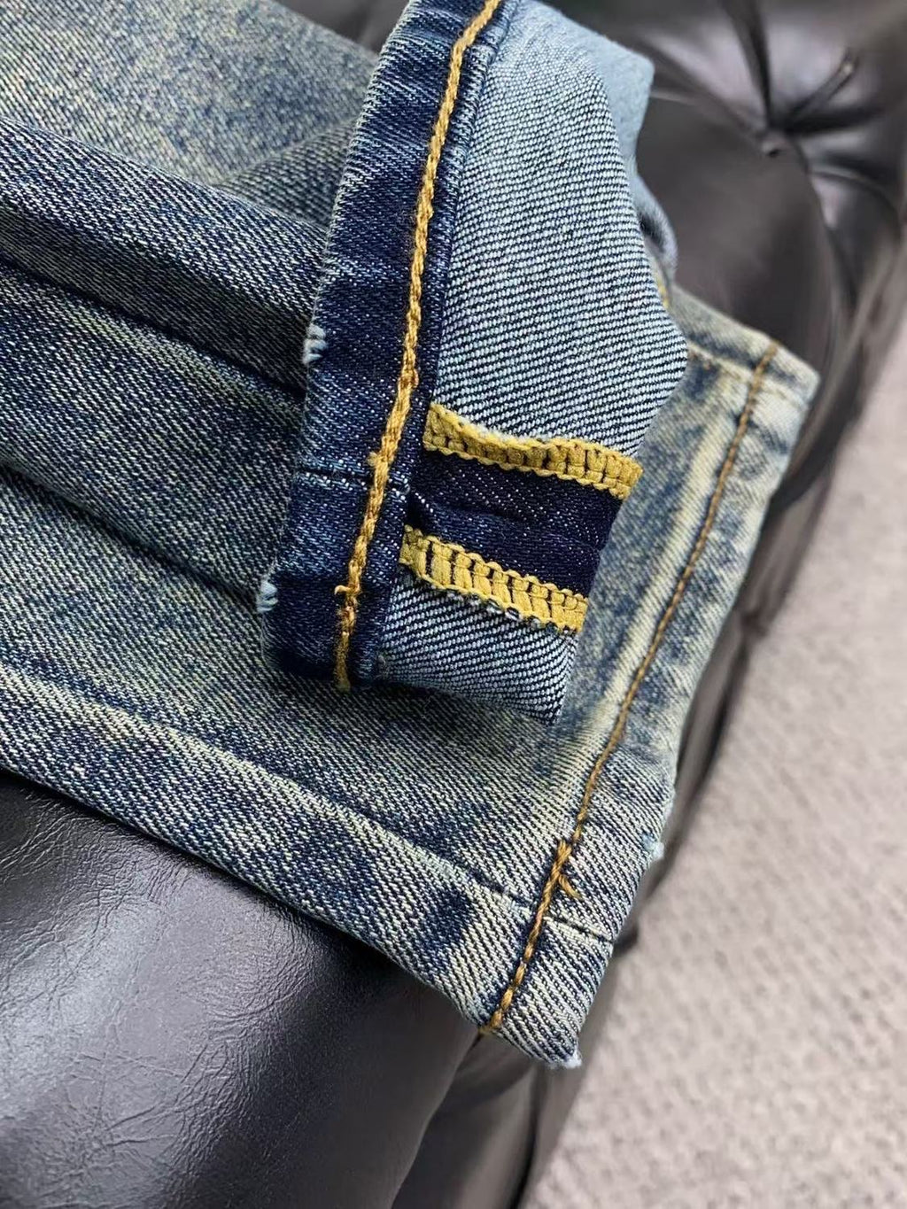 Vintage Faded Dark Wash Yellow Eye Appliqué Slim Jeans C261033