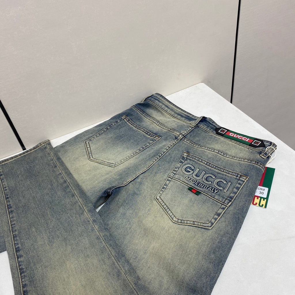 Light Wash Embossed Letter Embroidery Denim Jeans L260636