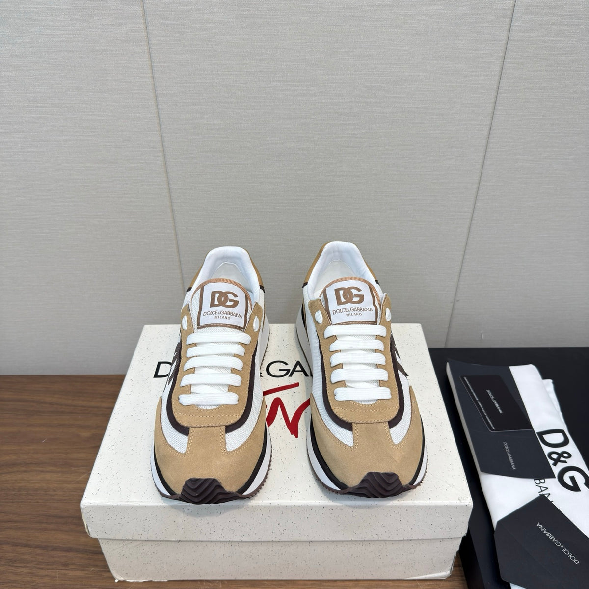 Men's Retro Low-Top Sneakers NE190102