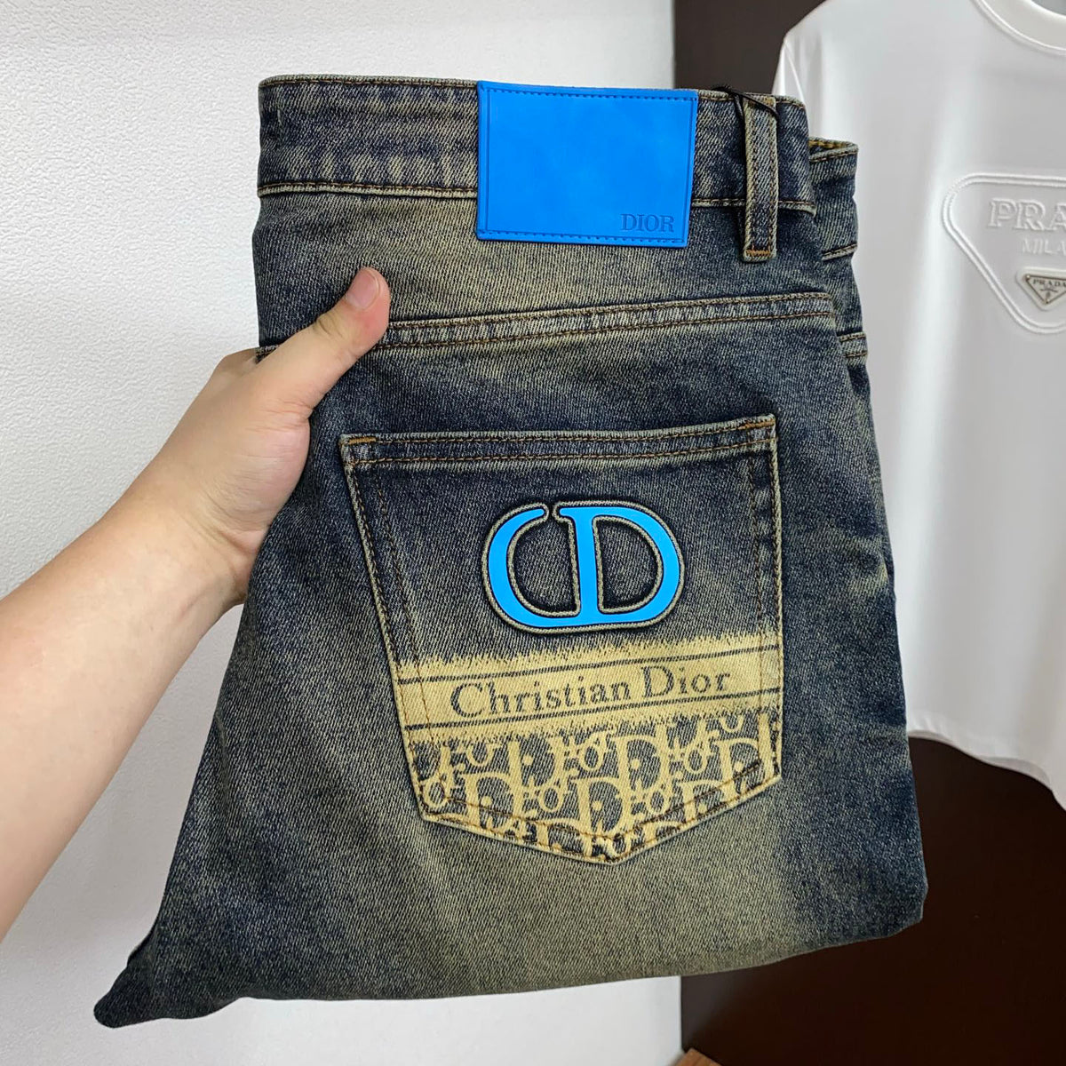 Back Pocket Printed & Embroidered Vintage Denim Jeans R260531