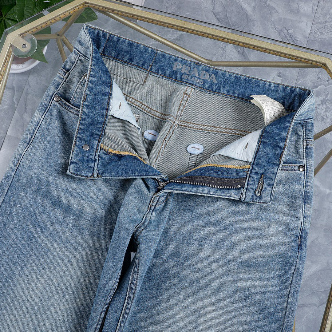 Light Wash Blue Statement Text Embroidery Slim Denim Jeans L260602