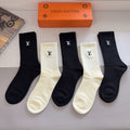 Solid Color Ribbed Mid Calf Socks U310514