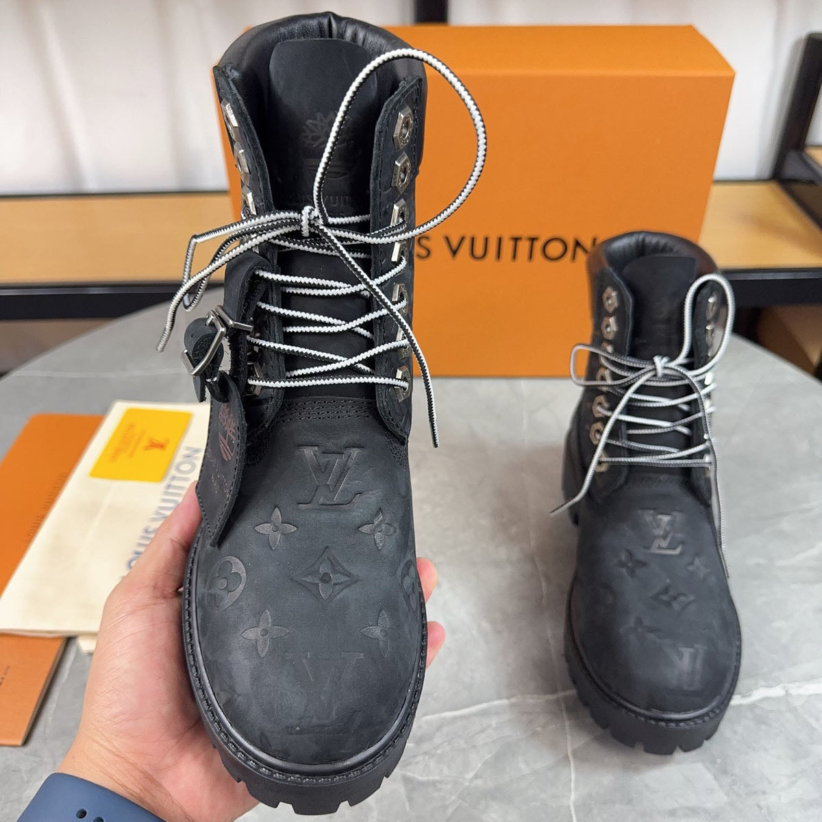 Embossed Thick Sole Martin Work Boots S265506