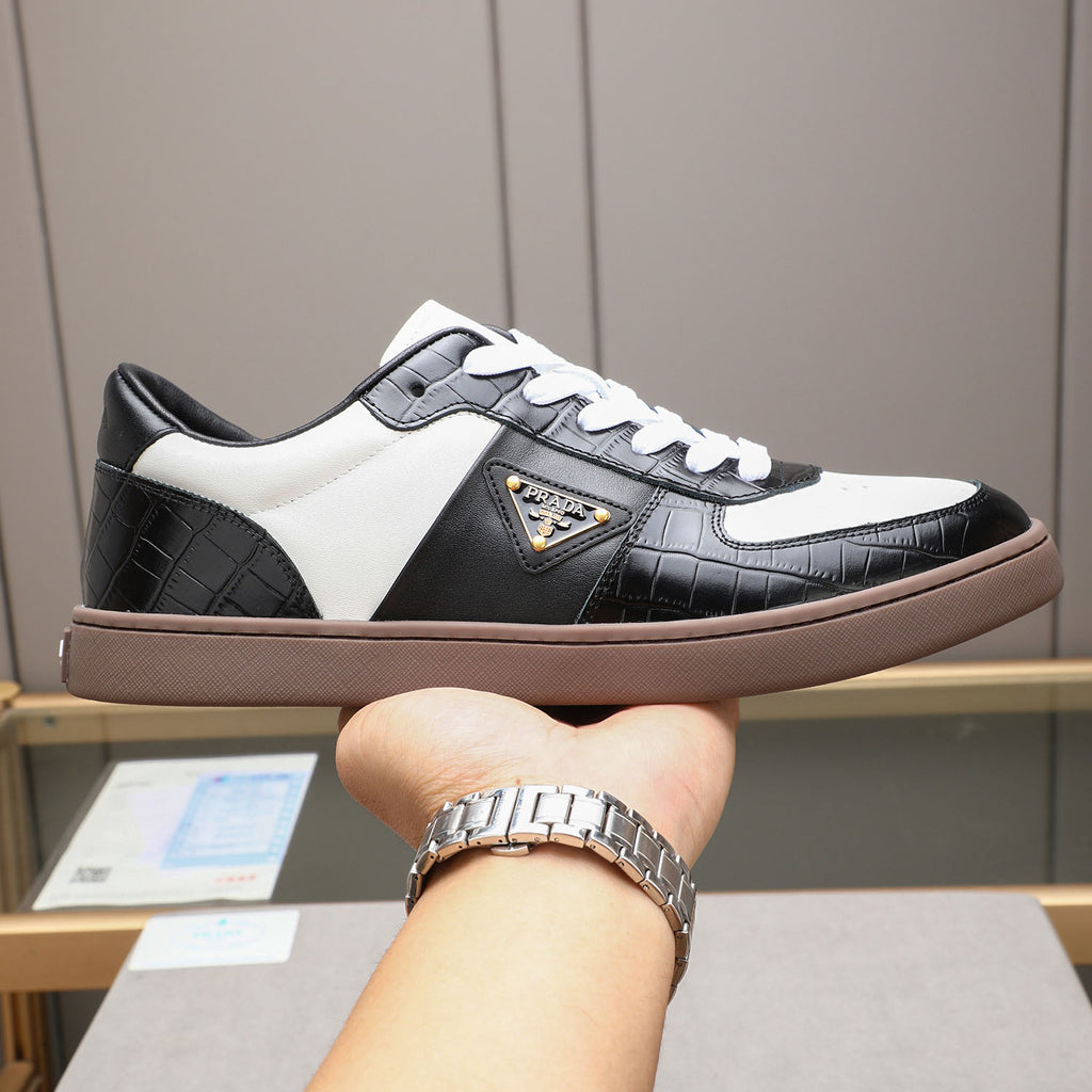 Croc Embossed Patchwork Triangle Logo Low Top Sneakers S283409