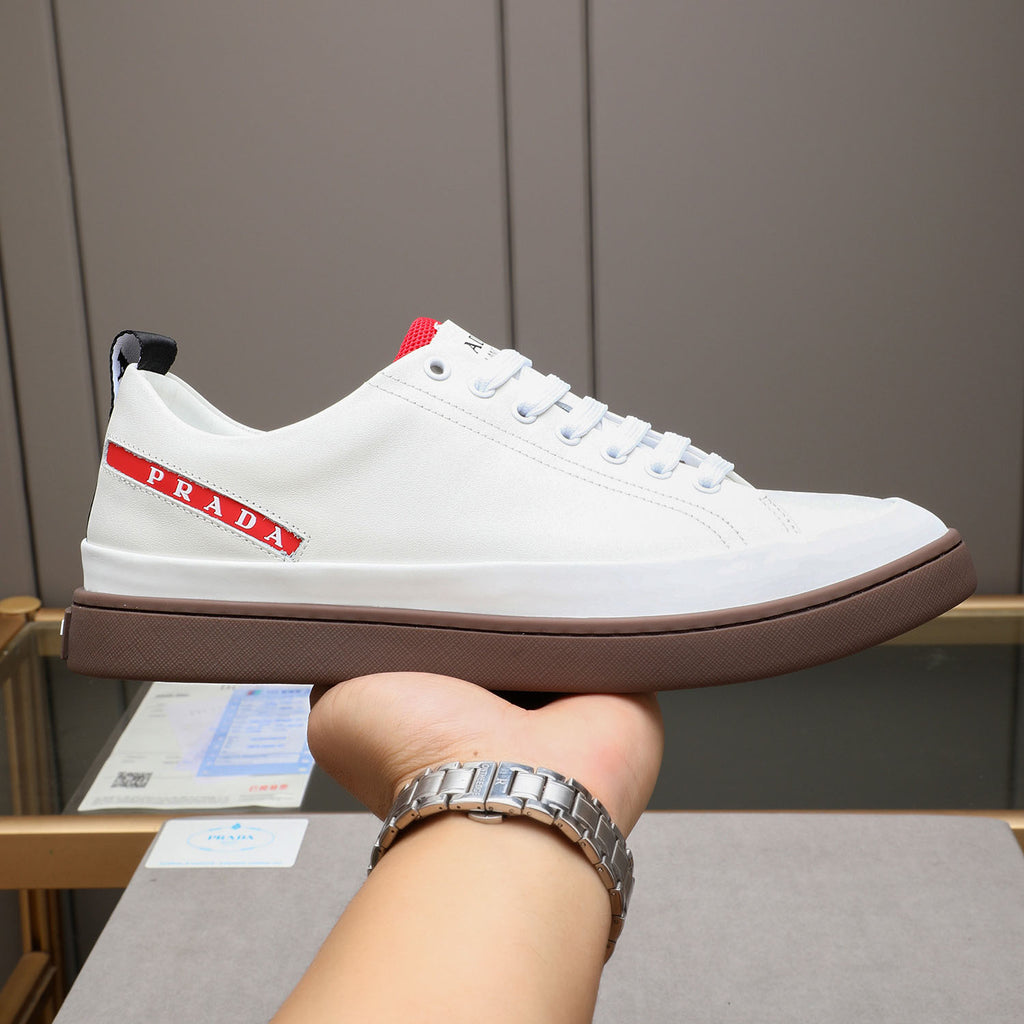 Red Side Label Leather Low Top Sneakers S283408