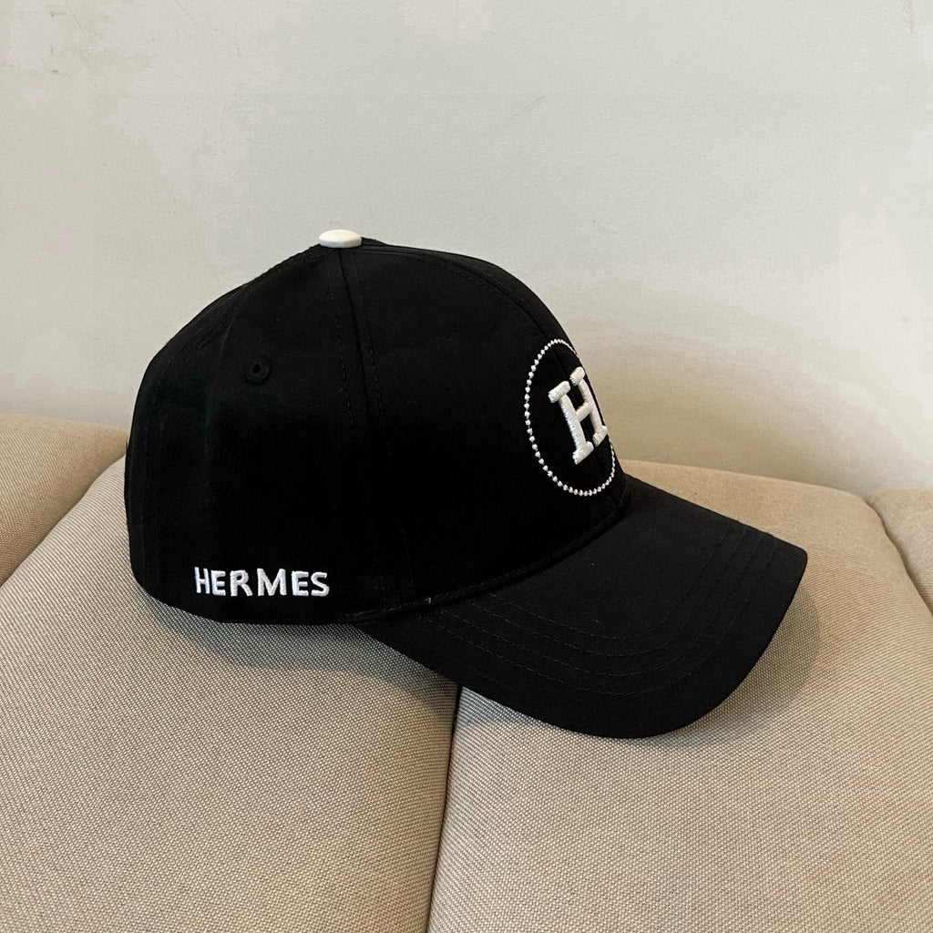 Circle Frame Letter H Embroidery Baseball Cap G103008