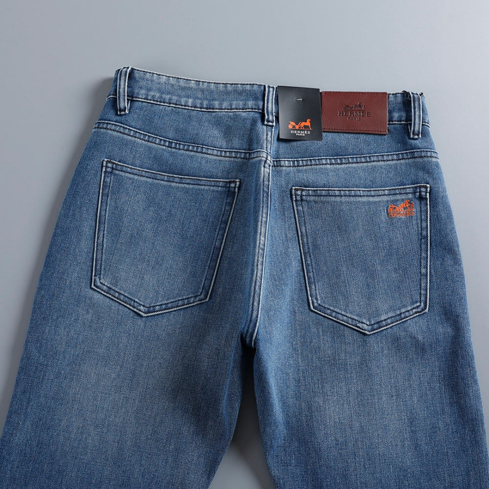 Embroidered Logo Straight Fit Denim Jeans NE210201