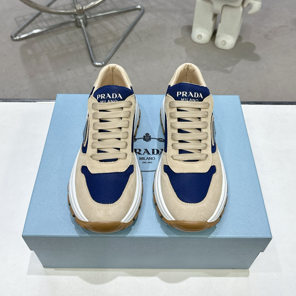Suede Fabric Patchwork Triangle Logo Chunky Sole Sneakers S283410