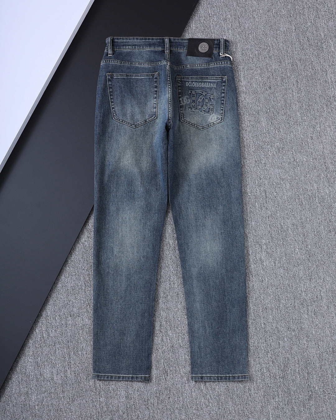 Vintage Embossed Emblem Slim Denim V260822