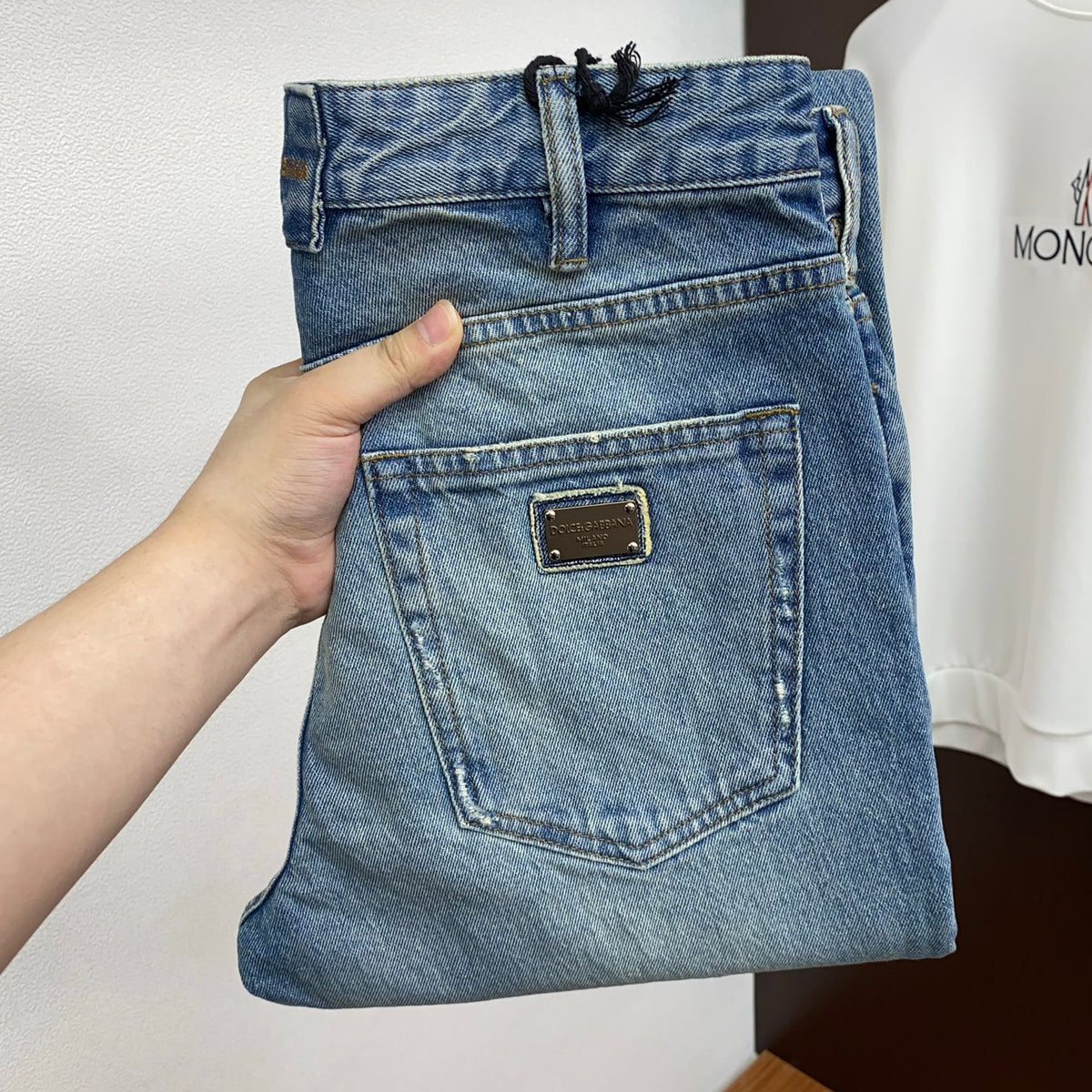Light Blue Vintage Metal Plate Slim Denim Jeans M260735