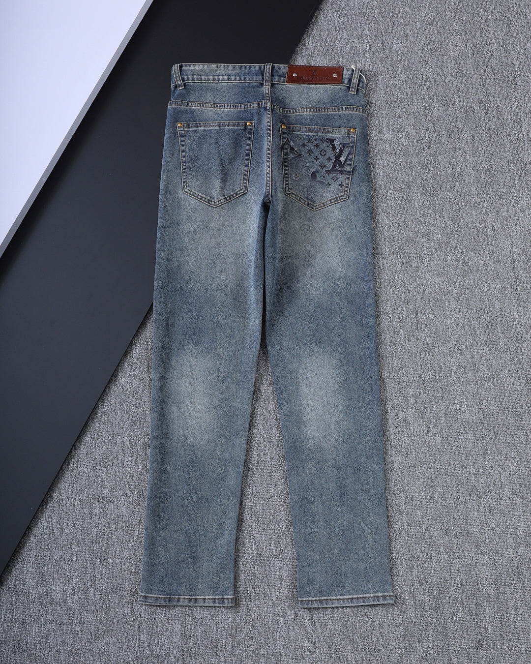 Vintage Fade Large Monogram Graphic Jeans V260840