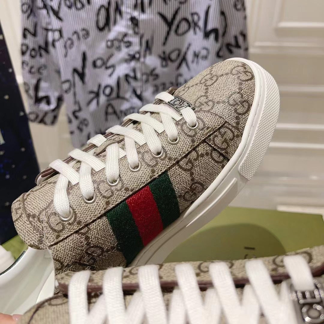 Allover Print Web Stripe Low Top Lace-Up Sneaker S283427